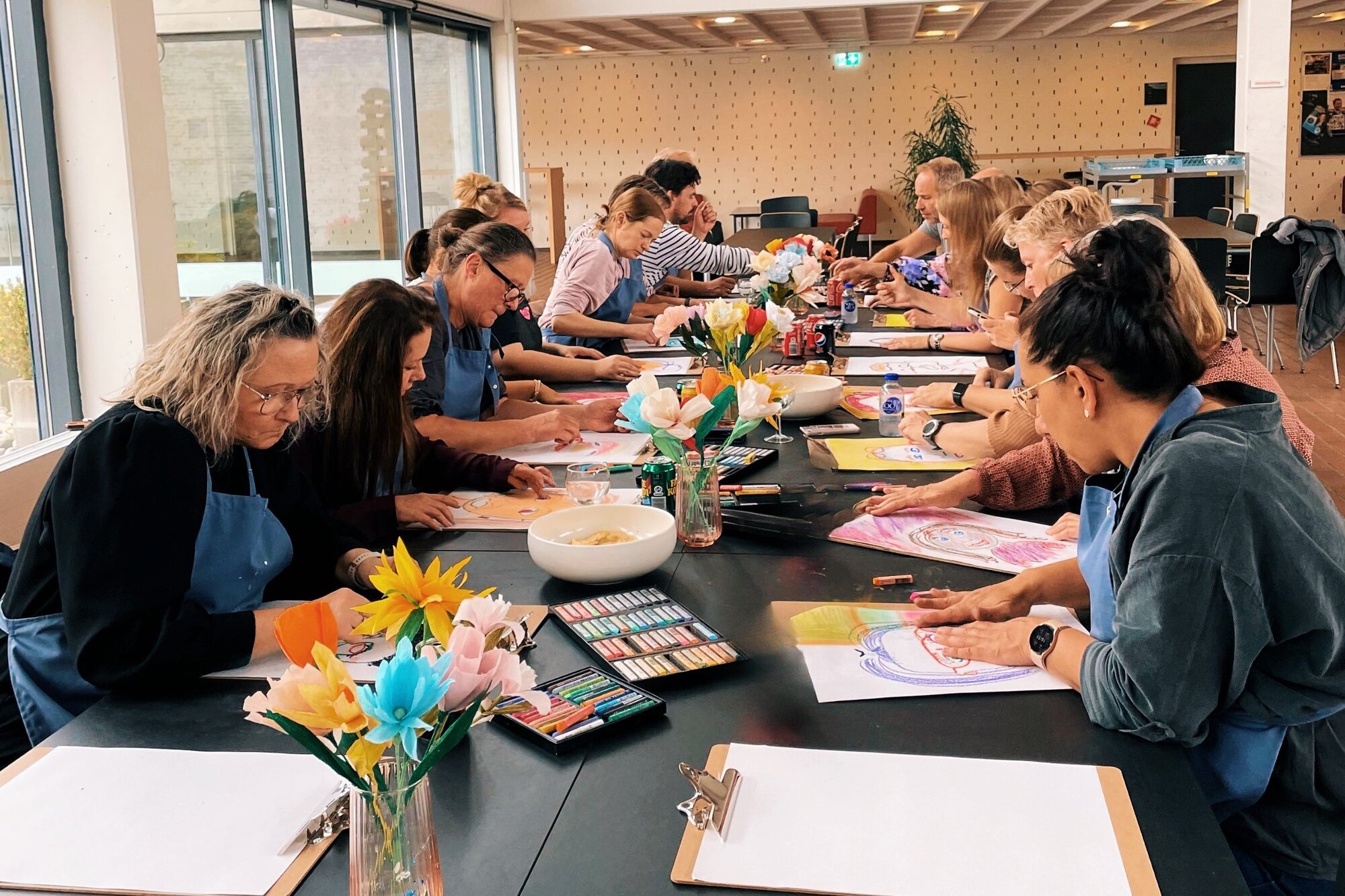 Lær at lave portrætter med Kreaværk - teambuilding på Severin Kursuscenter og Hotel i Middelfart på Fyn