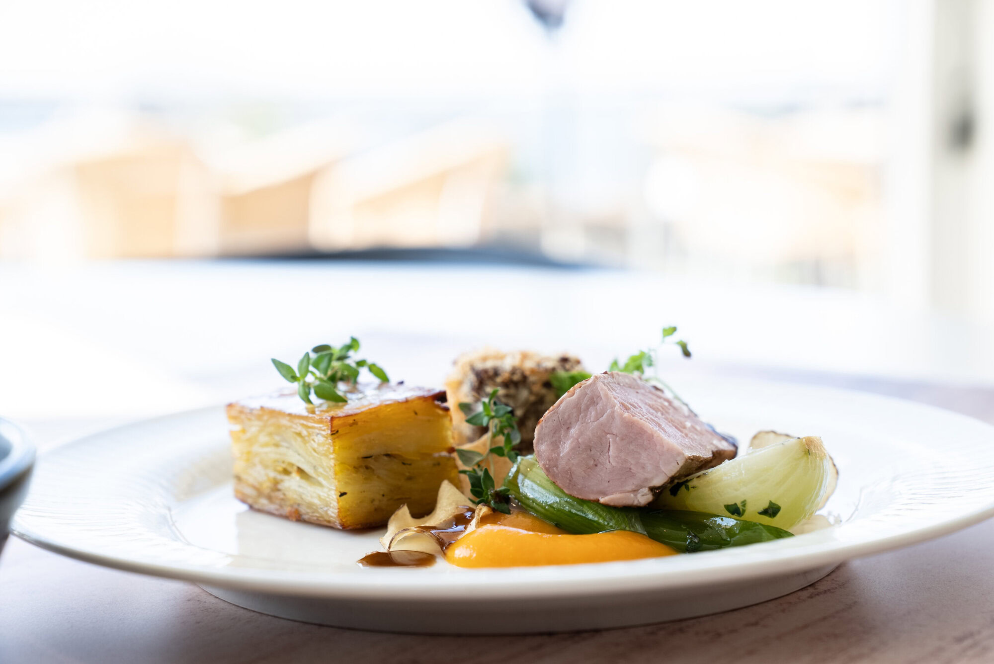 Hovedret tallerken på Severin Kursuscenter og Hotel i Middelfart på Fyn